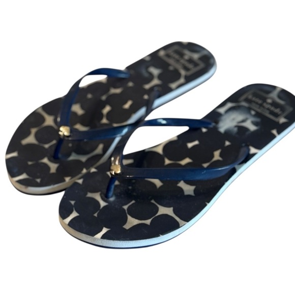 Kate Spade Women's Navy White Polka Dot Sandals Flip Flops Thongs Logo Size 7/8 - Picture 1 of 6